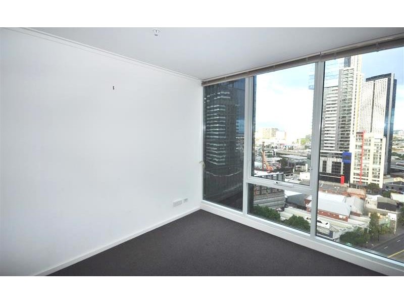 2105/63 Whiteman Street, Southbank VIC 3006