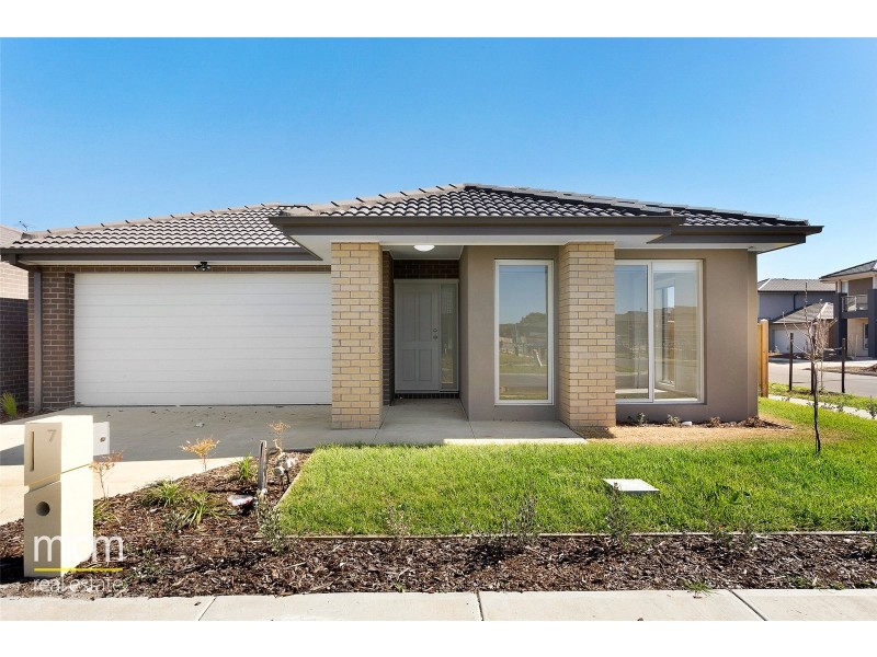 7 Topanga Street, Point Cook VIC 3030