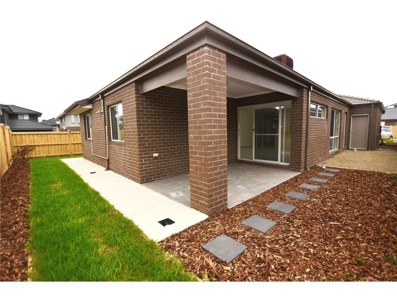 7 Topanga Street, Point Cook VIC 3030