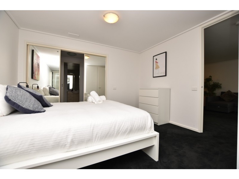 REF 072407/163 City Road, Southbank VIC 3006