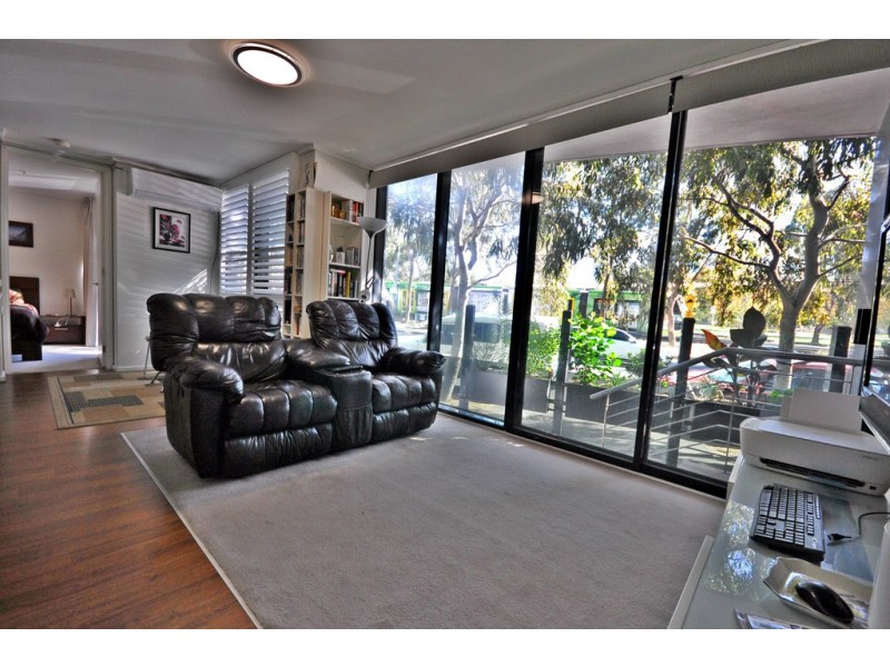 REF 07252/99 Whiteman Street, Southbank VIC 3006