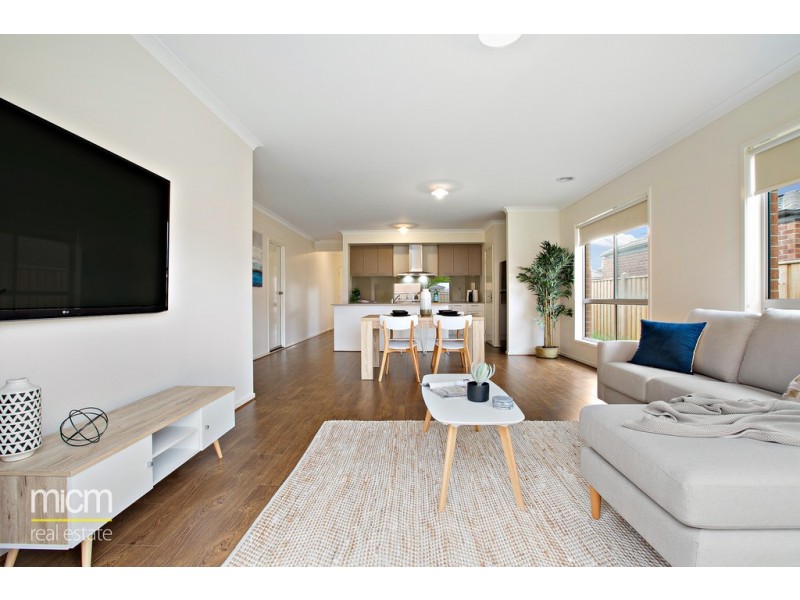 4 Yosemite Street, Point Cook VIC 3030