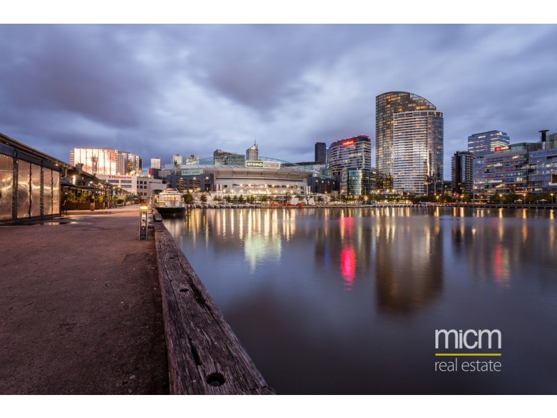 2311B/100 Harbour Esplanade, Docklands VIC 3008