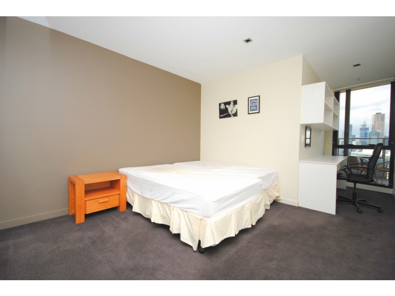 2807/100 Harbour Esplanade, Docklands VIC 3008