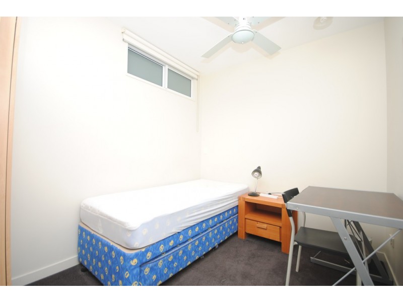 2807/100 Harbour Esplanade, Docklands VIC 3008