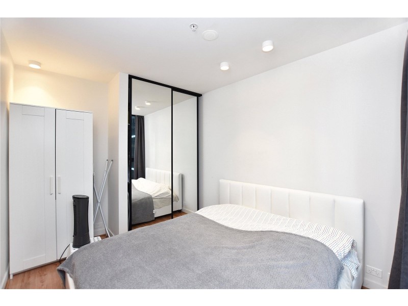 2812/33 Mackenzie Street, Melbourne VIC 3000