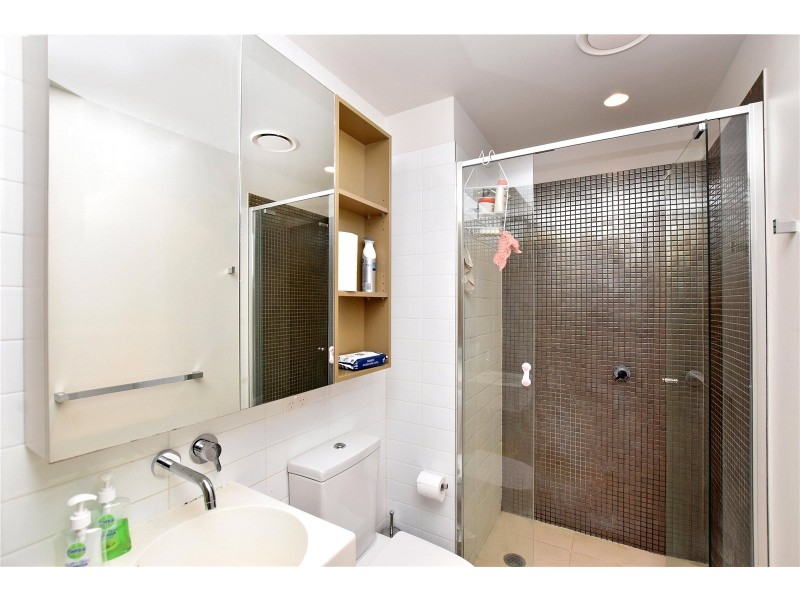 2812/33 Mackenzie Street, Melbourne VIC 3000