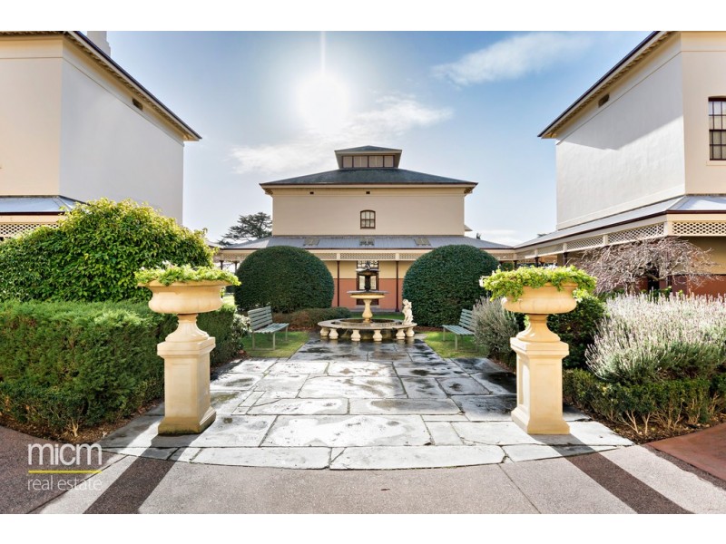 218 Wiltshire Drive, Kew VIC 3101