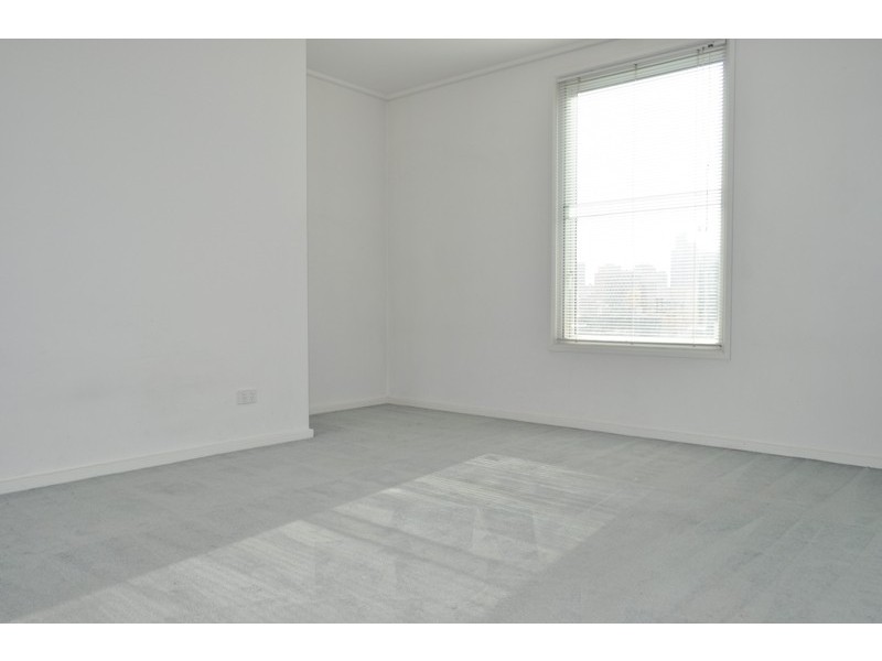 REF 080903/163 City Road, Southbank VIC 3006