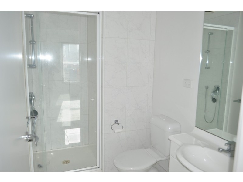 REF 080903/163 City Road, Southbank VIC 3006