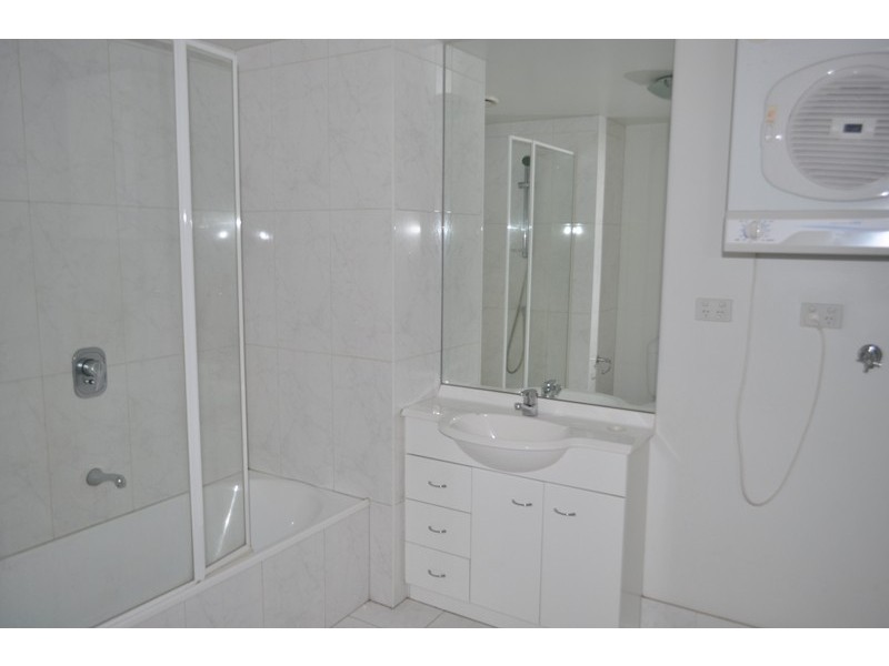 REF 080903/163 City Road, Southbank VIC 3006