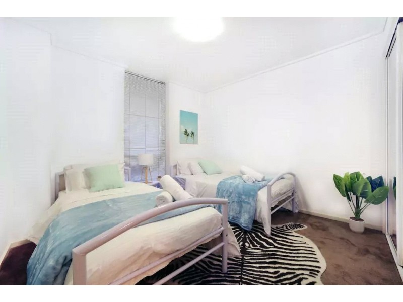 REF 08101/668 Bourke Street, Melbourne VIC 3000