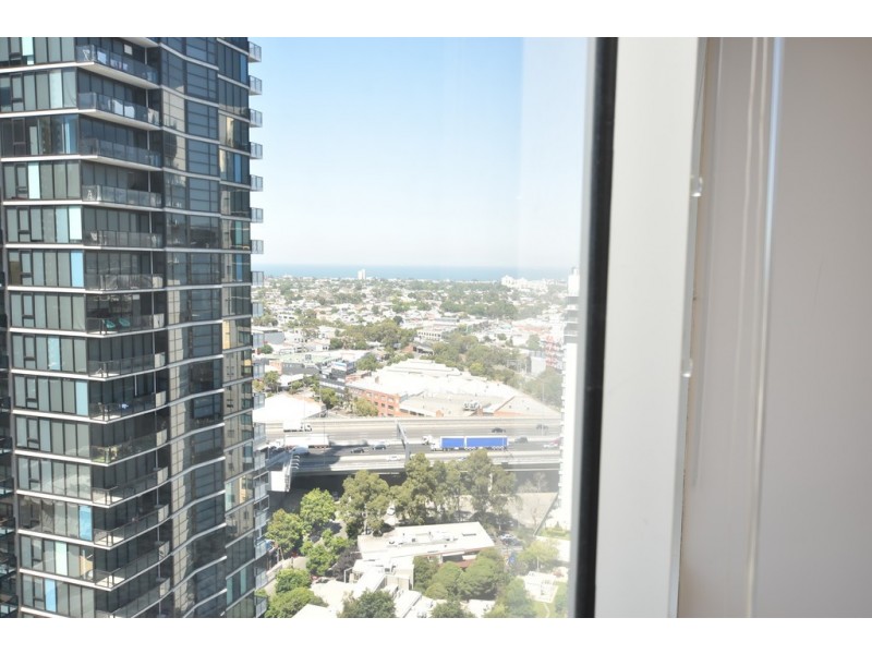 2407/63 Whiteman Street, Southbank VIC 3006