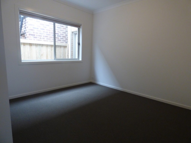 54 Dingo Street, Point Cook VIC 3030