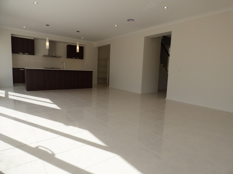 54 Sunnybank Drive, Point Cook VIC 3030