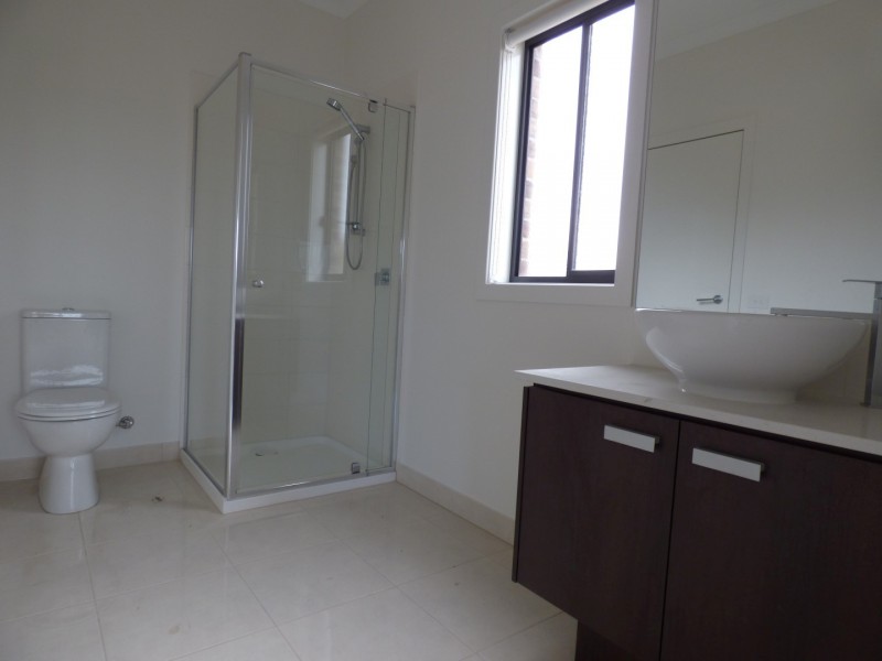 54 Sunnybank Drive, Point Cook VIC 3030