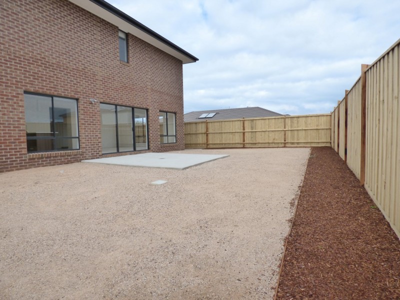 54 Sunnybank Drive, Point Cook VIC 3030