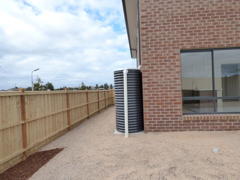 54 Sunnybank Drive, Point Cook VIC 3030