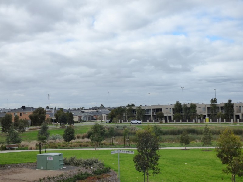 54 Sunnybank Drive, Point Cook VIC 3030