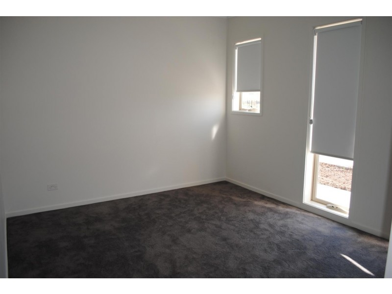 4 Astra Avenue, Truganina VIC 3029