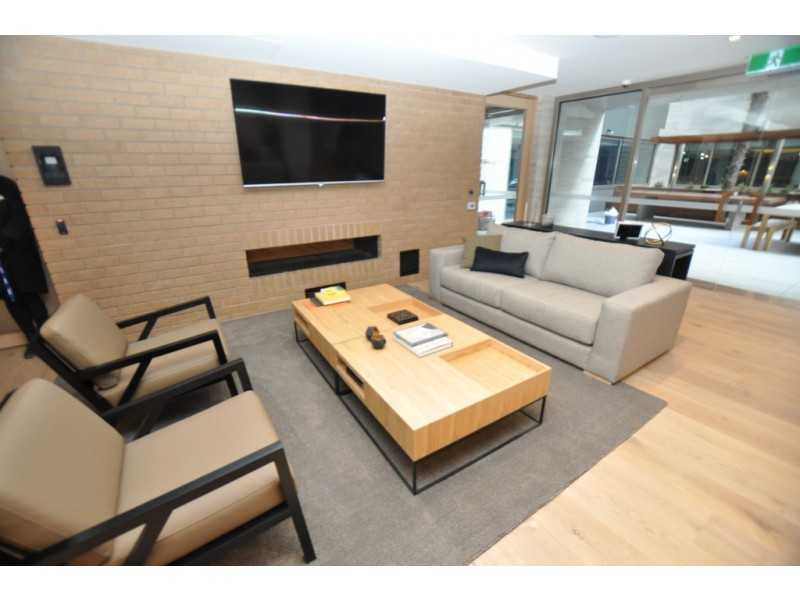 210/8 Station Street, Caulfield North VIC 3161