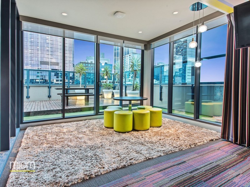 2303/181 A’Beckett Street, Melbourne VIC 3000