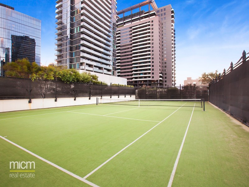 261/83 Whiteman Street, Southbank VIC 3006