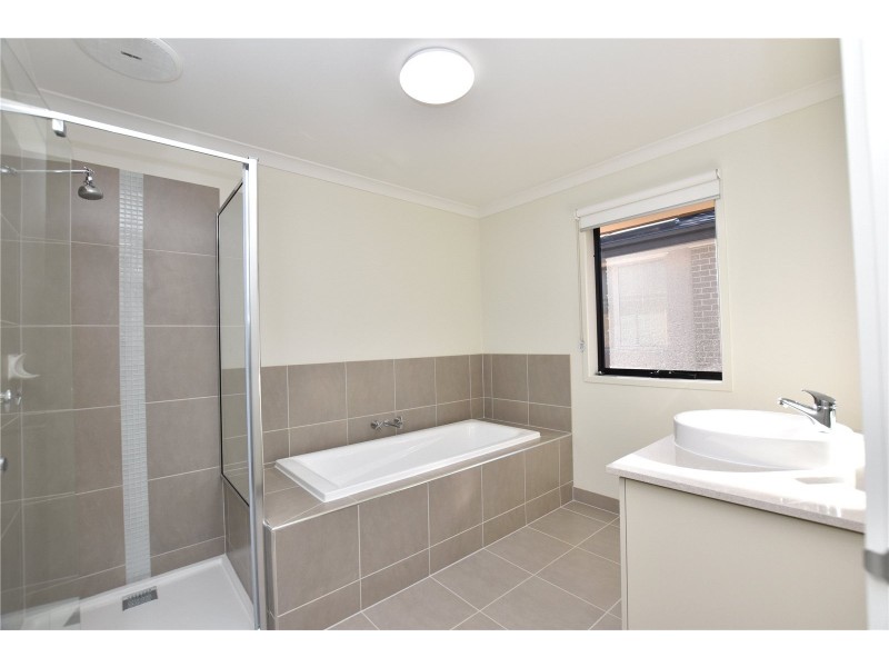 40 Panorama Drive, Wantirna VIC 3152