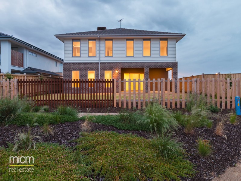 42 Catamaran Drive, Werribee South VIC 3030