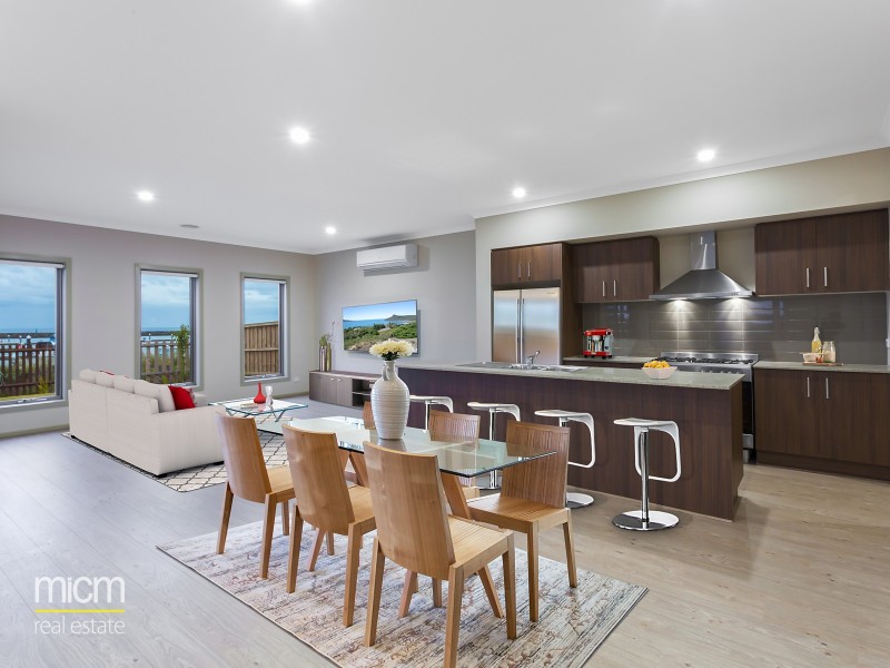 42 Catamaran Drive, Werribee South VIC 3030