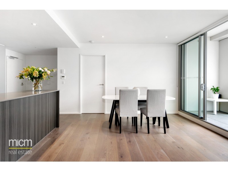 3707E/888 Collins Street, Docklands VIC 3008