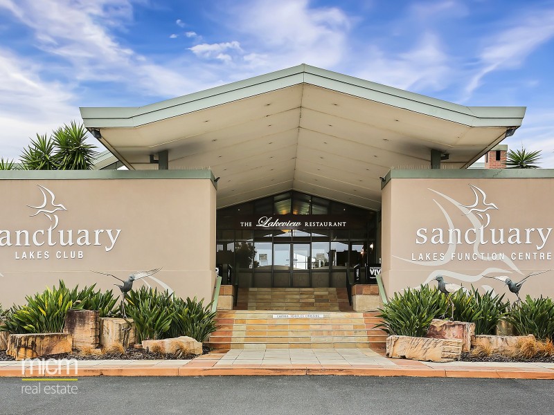 11 Spraypoint Drive, Point Cook VIC 3030