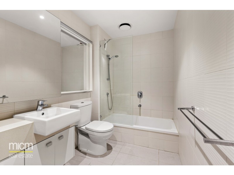 803/63 Whiteman Street, Southbank VIC 3006