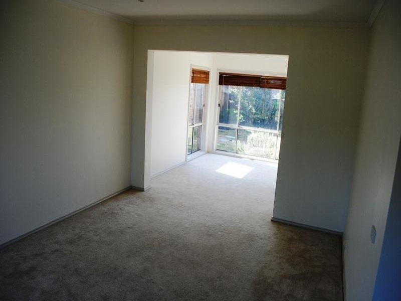 42 Lincoln Heath Boulevard, Point Cook VIC 3030