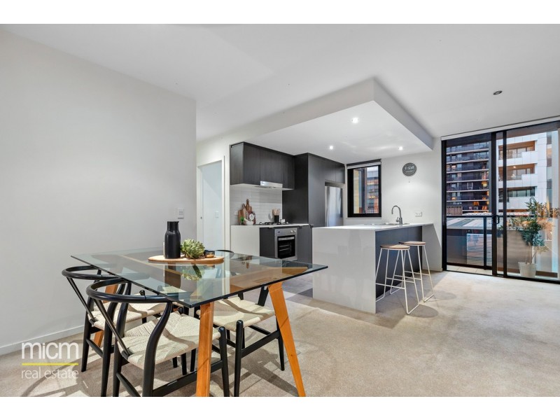 34/801 Bourke Street, Docklands VIC 3008