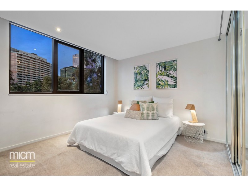 34/801 Bourke Street, Docklands VIC 3008