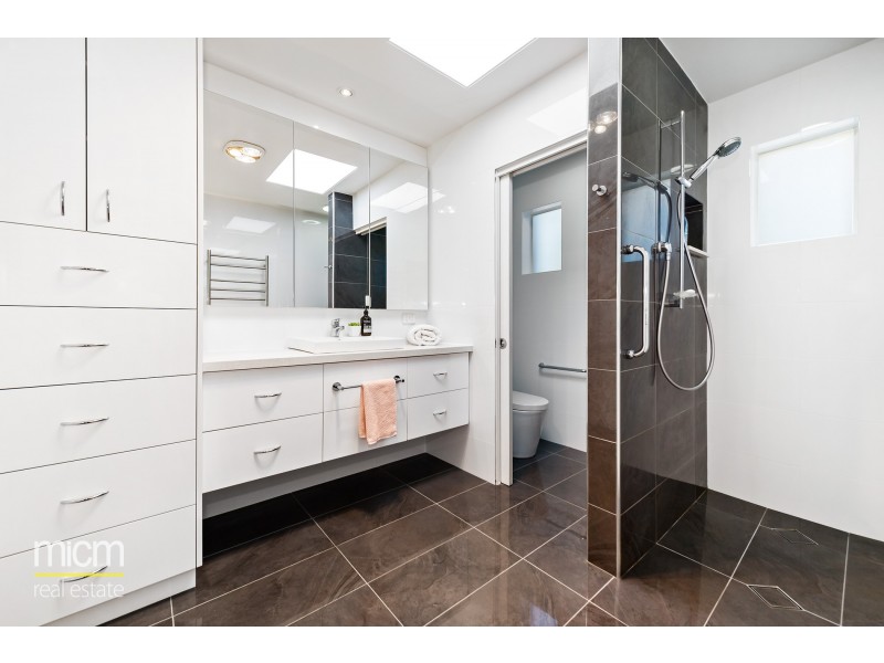 1/3 High Road, Camberwell VIC 3124