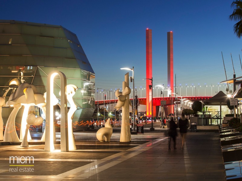 S3001/231 Harbour Esplanade, Docklands VIC 3008