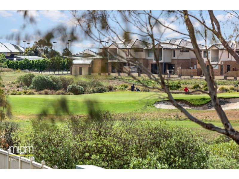 35 Broadbeach Circuit, Point Cook VIC 3030