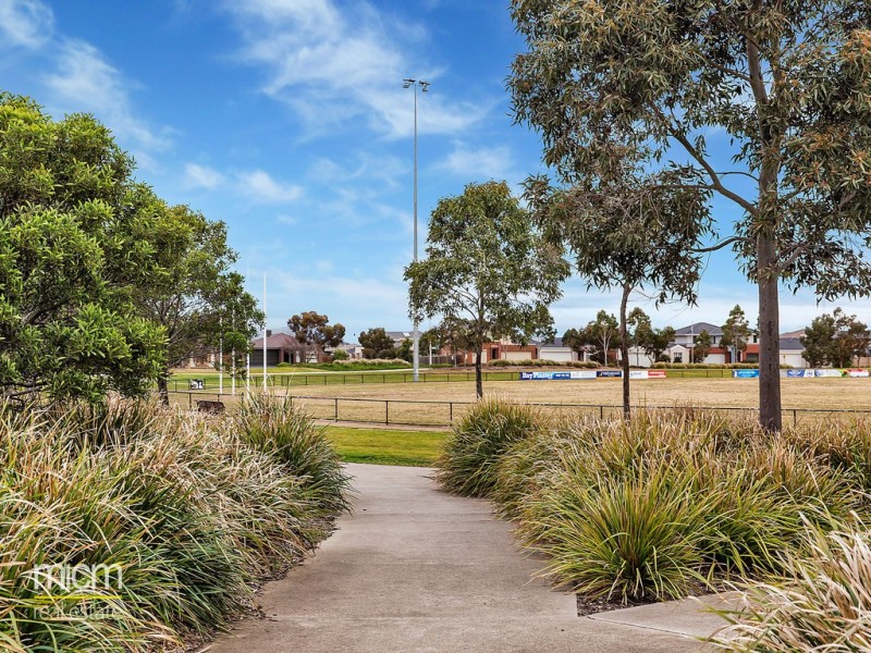 55 Pottery Avenue, Point Cook VIC 3030