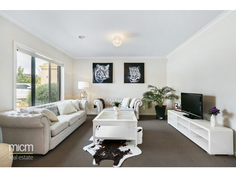 12 Misqa Avenue, Point Cook VIC 3030