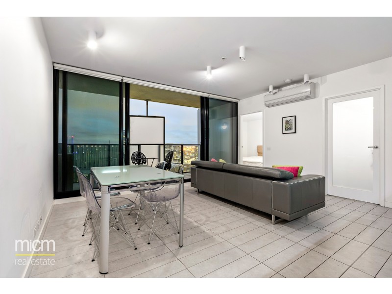 2102/673 La Trobe Street, Docklands VIC 3008