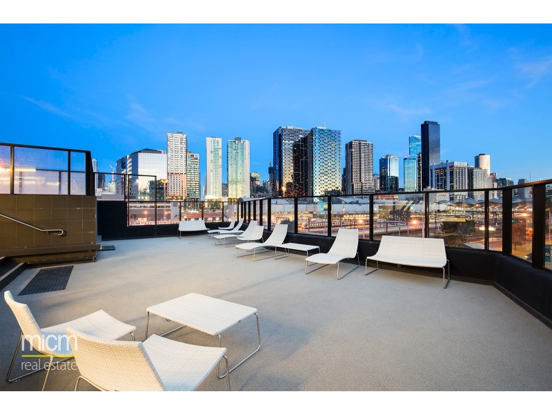 2102/673 La Trobe Street, Docklands VIC 3008