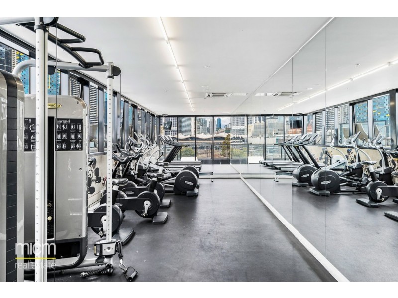 2102/673 La Trobe Street, Docklands VIC 3008