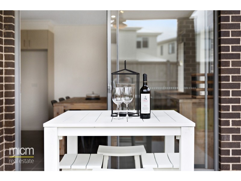 4 Dingo Street, Point Cook VIC 3030