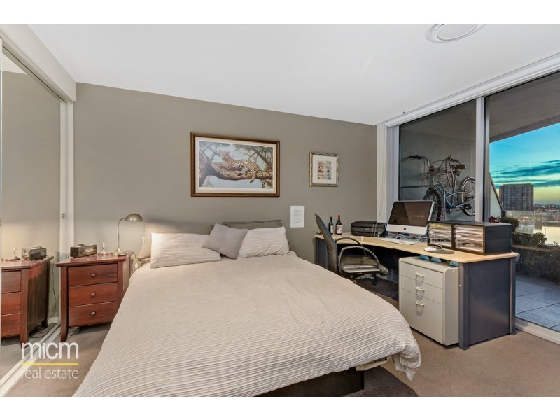 1207/2 Newquay Promenade, Docklands VIC 3008