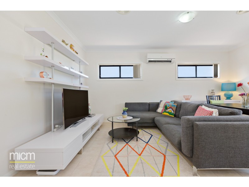 8 Gillian Place, Point Cook VIC 3030