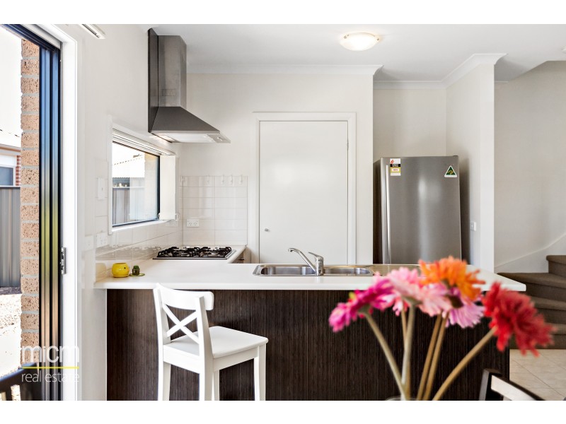 8 Gillian Place, Point Cook VIC 3030