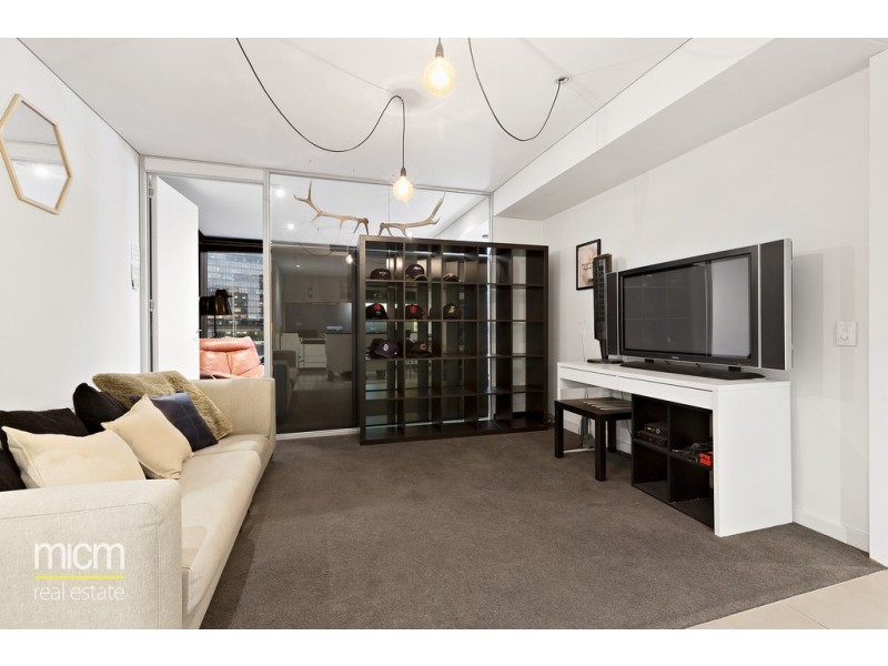 305/94 River Esplanade, Docklands VIC 3008