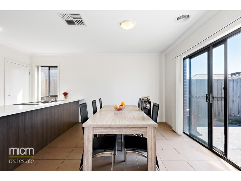 6 Hiddick Road, Point Cook VIC 3030